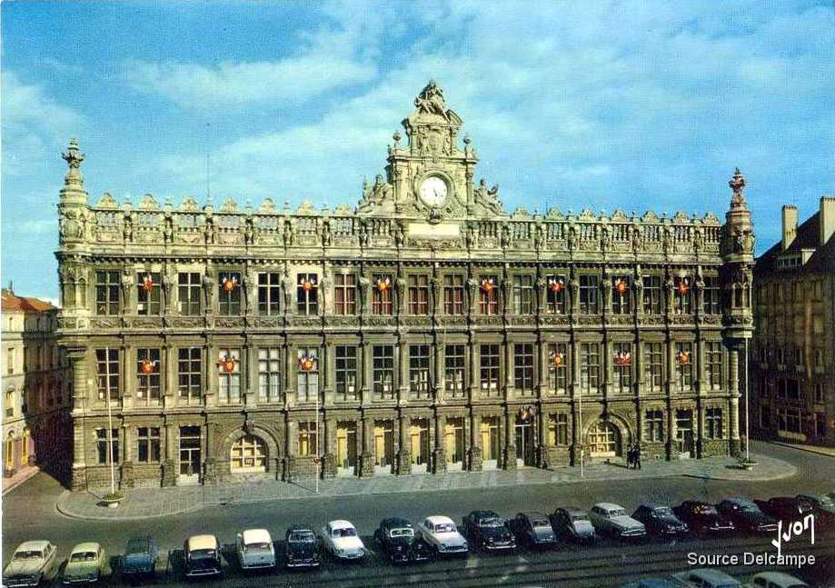 59 Valenciennes L Hotel de Ville 1978.jpg